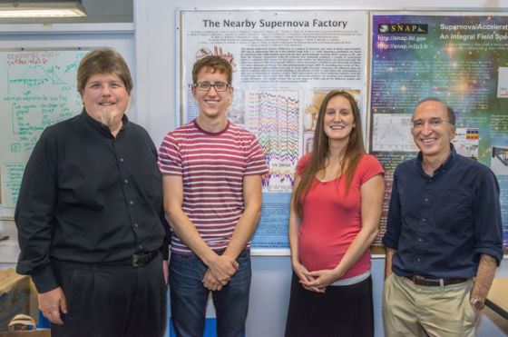 Μέλη τως συντελεστών της εργασίας: Από αριστερά Greg Aldering, Kyle Boone, Hannah Fakhouri και Saul Perlmutter του Nearby Supernova Factory